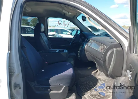 2007 Chevrolet Suburban 1500 Ls из США, поврежденный, VIN 3GNFK16347G105312